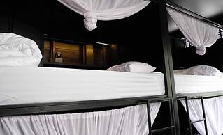Kloem Hostel - Adults Only