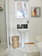 Ocean Golf Guest House