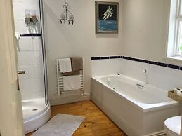 Ocean Golf Guest House