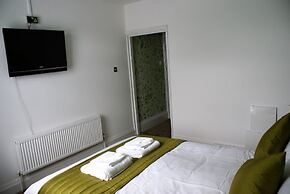 LG Thai Derm Spa & Guesthouse