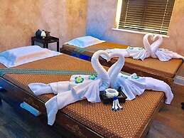LG Thai Derm Spa & Guesthouse