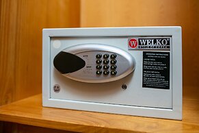 A25 Hotel - 705 Lac Long Quan