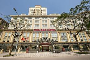 A25 Premium Hotel - 705 Lac Long Quan