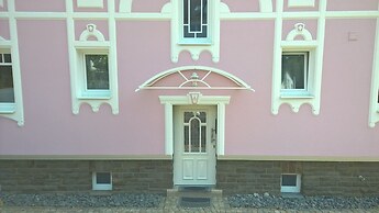 Villa Ruth