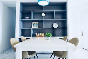 La Rose Great view 14th 2 Br. Apartment