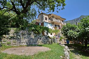 Apartments Risan Center