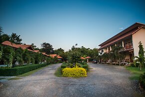 Chiang Kham Tilue Resort