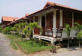 Chiang Kham Tilue Resort
