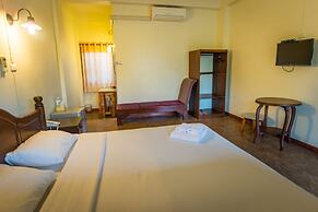 Chiang Kham Tilue Resort