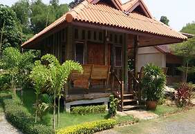 Chiang Kham Tilue Resort