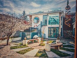 Baisha Flamingo Hotel