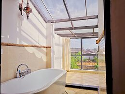 Baisha Flamingo Hotel