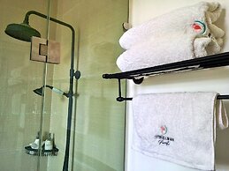 Baisha Flamingo Hotel