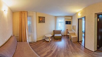 Hotel Oazis