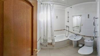 Hotel Oazis