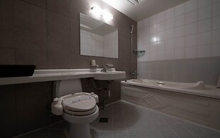 Central Tourist Hotel