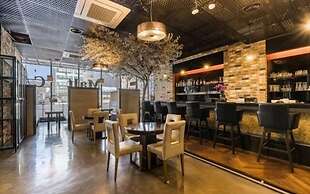 Central Tourist Hotel