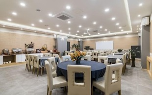 Central Tourist Hotel