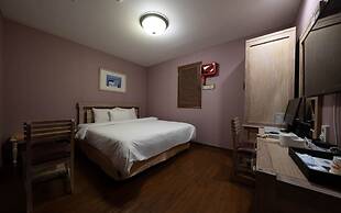 Central Tourist Hotel