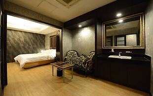 Central Tourist Hotel