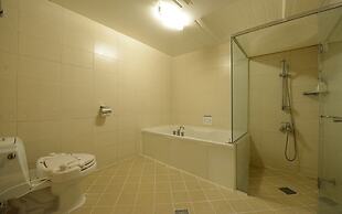 Central Tourist Hotel