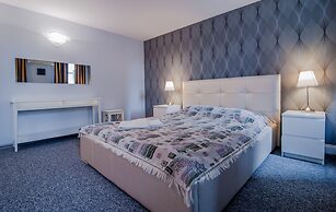 PiterStay Aparthotel