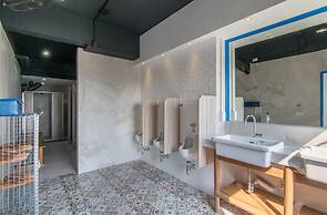 Thalay Cha-am by THA - Hostel