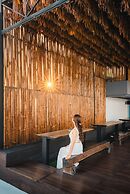 Thalay Cha-am by THA - Hostel