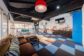 Thalay Cha-am by THA - Hostel