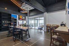 Thalay Cha-am by THA - Hostel