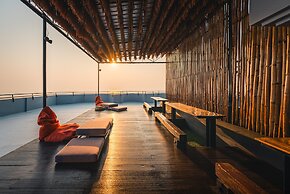 Thalay Cha-am by THA - Hostel