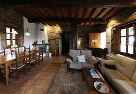 Casa de Aldea La Pumariega