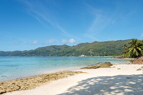 Shanaz Beachside Retreat