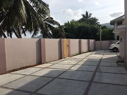 Shanaz Beachside Retreat