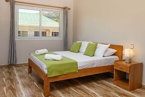 Shanaz Beachside Retreat