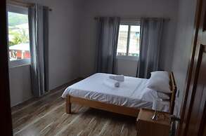 Shanaz Beachside Retreat