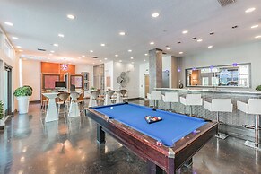 BC-522: Channelside Luxury Apartment