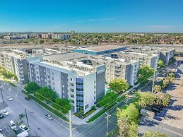 BC-522: Channelside Luxury Apartment