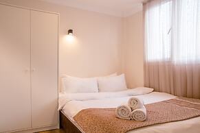 Fi Homes - Adults Only