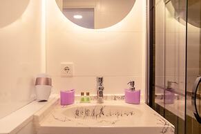 Fi Homes - Adults Only