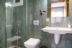 Fi Homes - Adults Only