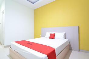 RedDoorz near Museum Keraton Surakarta