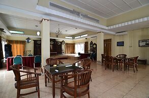 RedDoorz Plus @ Laweyan