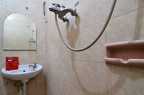 RedDoorz Plus @ Laweyan