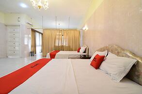 RedDoorz Plus @ Laweyan