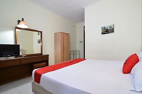 RedDoorz Plus @ Laweyan