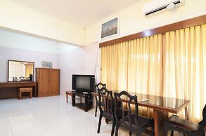 RedDoorz Plus @ Laweyan