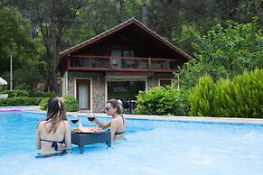 Zumrut Cirali Butik Otel