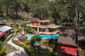 Zumrut Cirali Butik Otel