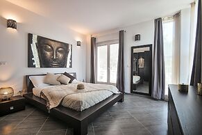 Hypogeum Suites & Apartments